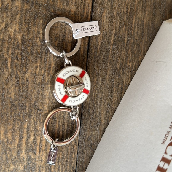 Vintage Nautical Life Preserver Coach Valet Turnlock valet double keychain - Picture 3 of 10